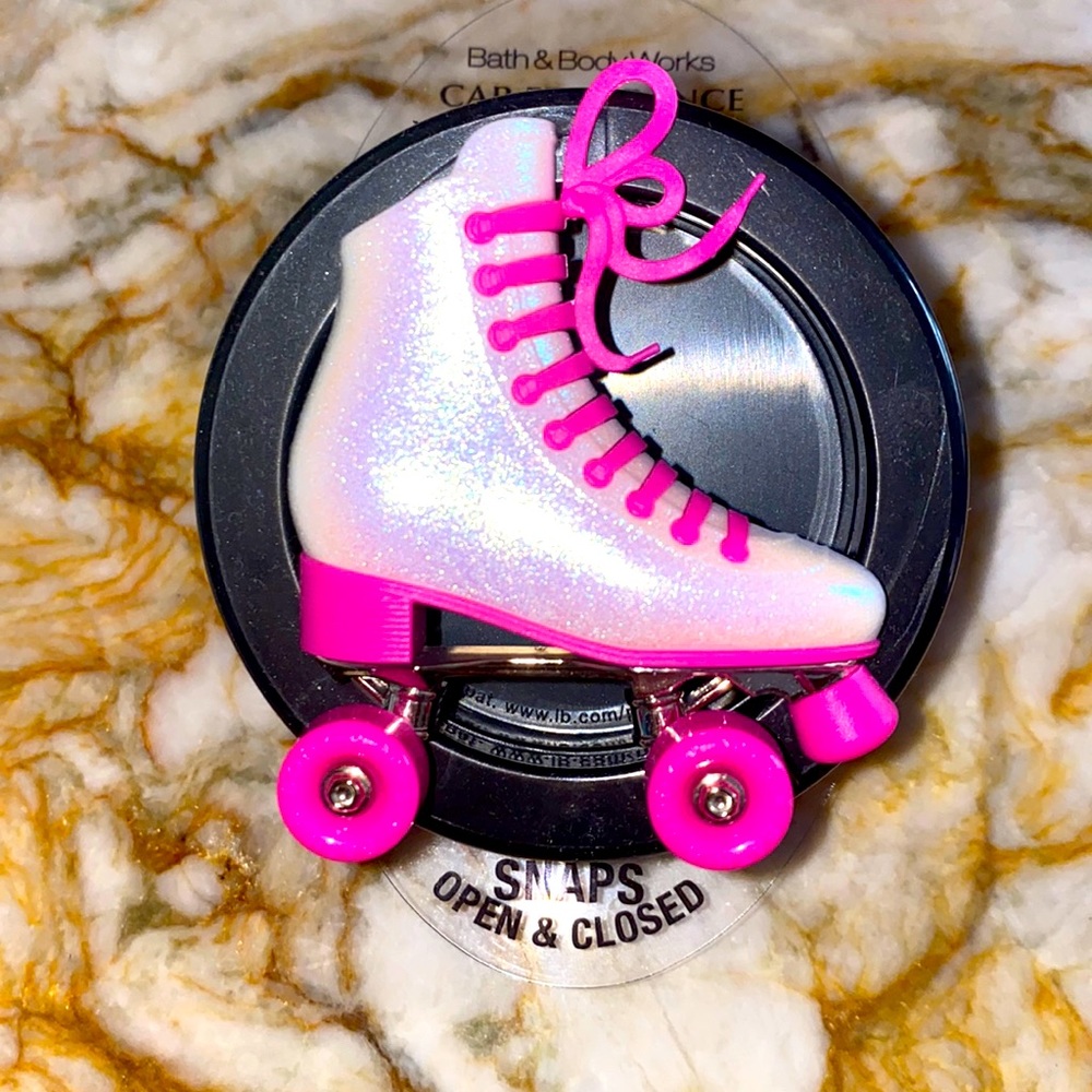 🔴RARE🔴 Rollerskate Car Air Freshener Clip 🛼🛼🛼